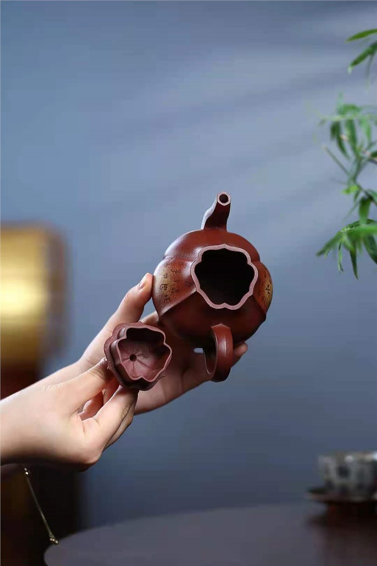 李启山作品 筋纹鼎立图片