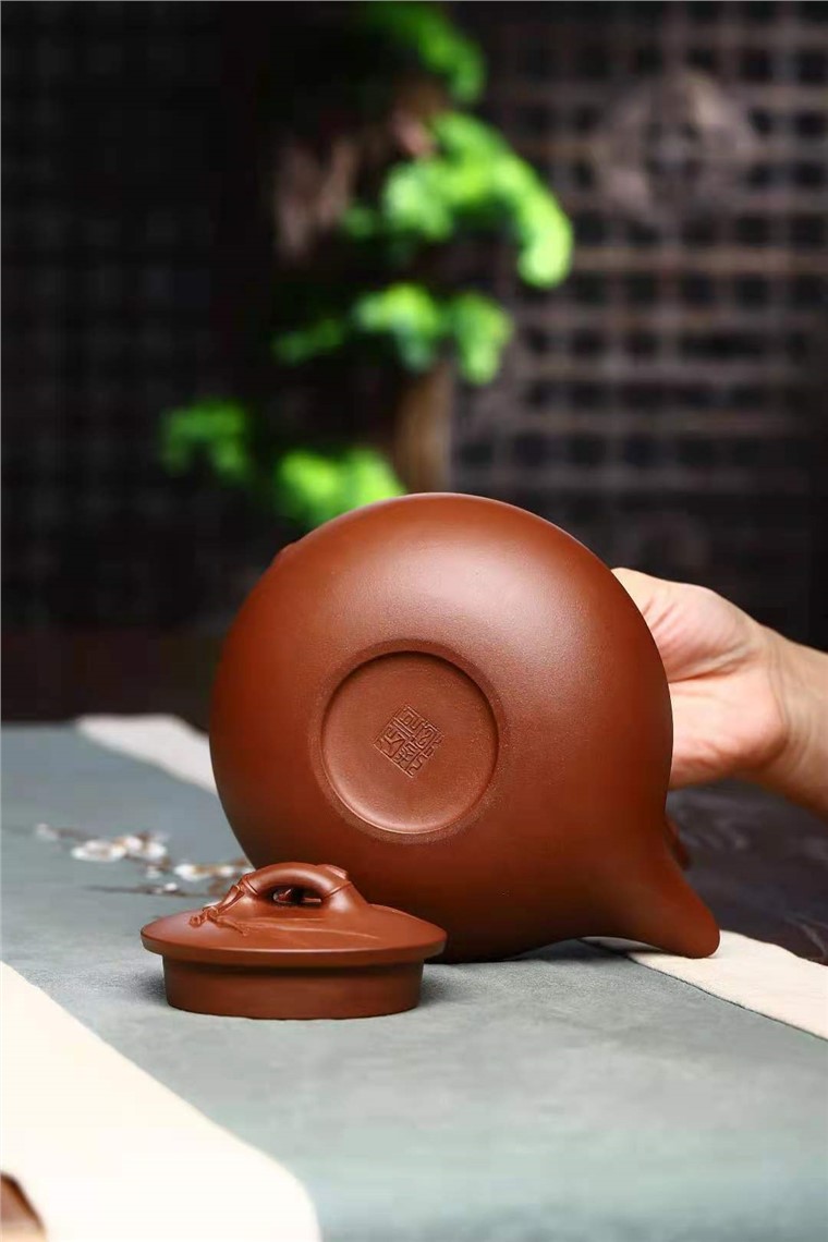 何其仙作品 竹叶提梁图片
