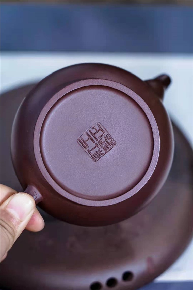 王正红作品 古韵圈钮