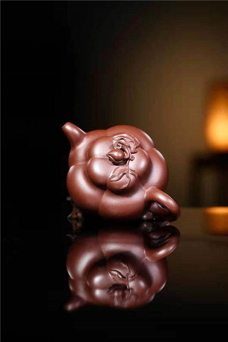 林晶晶作品 上合桃图片