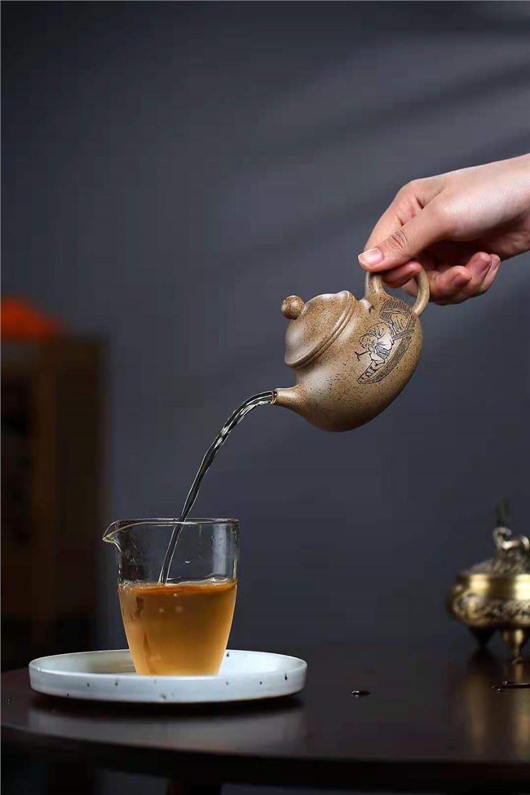 霍菊华作品 容天
