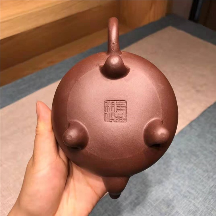 崔燕作品 双龙戏珠