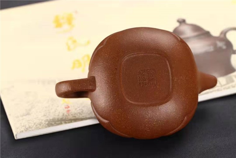 穆明龙作品 四季如意