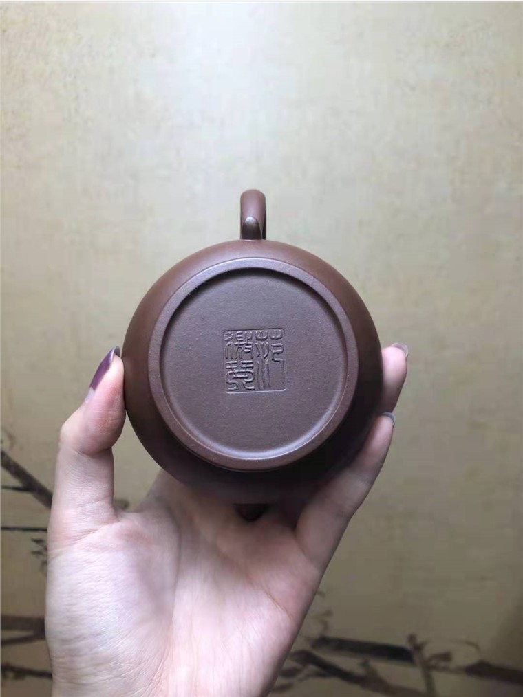 范微琴作品 潘壶