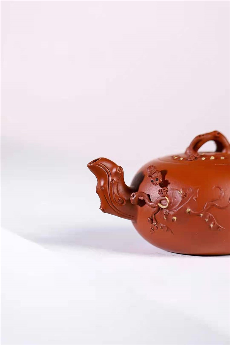 范微琴作品 松鼠葡萄图片