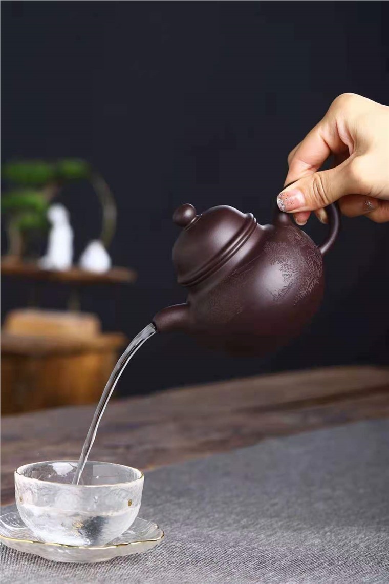 吴严佳作品 掇球套组图片