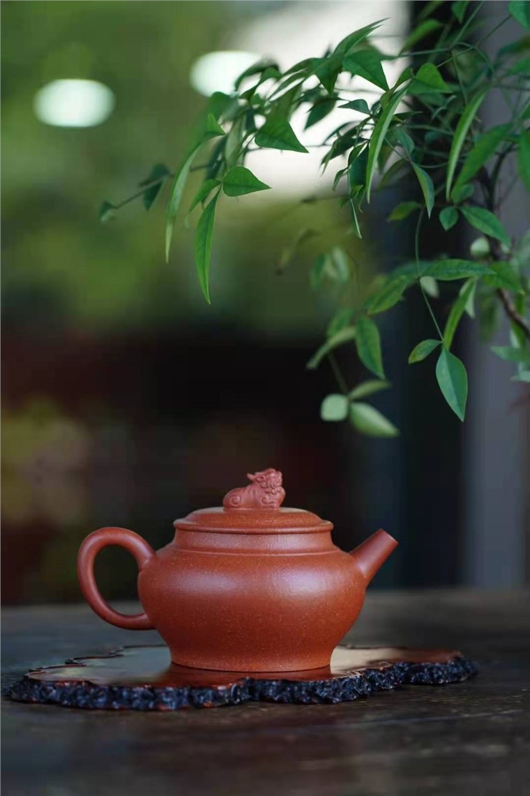 储卫珍作品 纳财貔貅图片