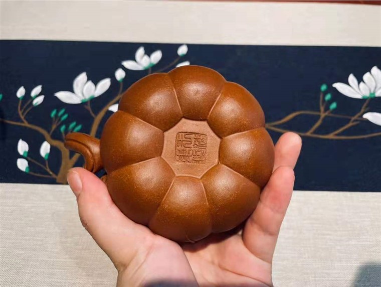 王海东作品 南瓜壶