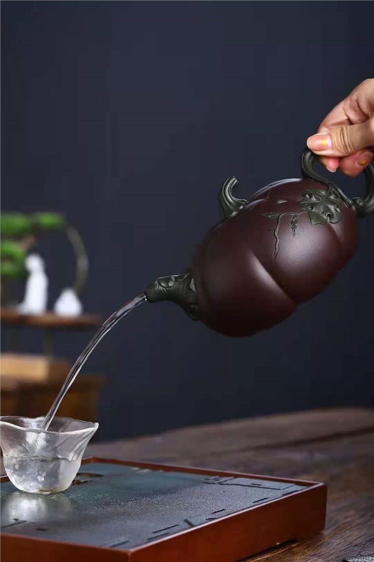 何其仙作品 双色南瓜
