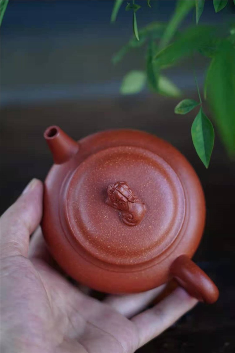 储卫珍作品 纳财貔貅图片