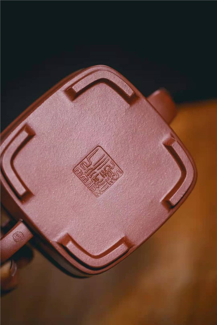 范微琴作品 汉韵壶