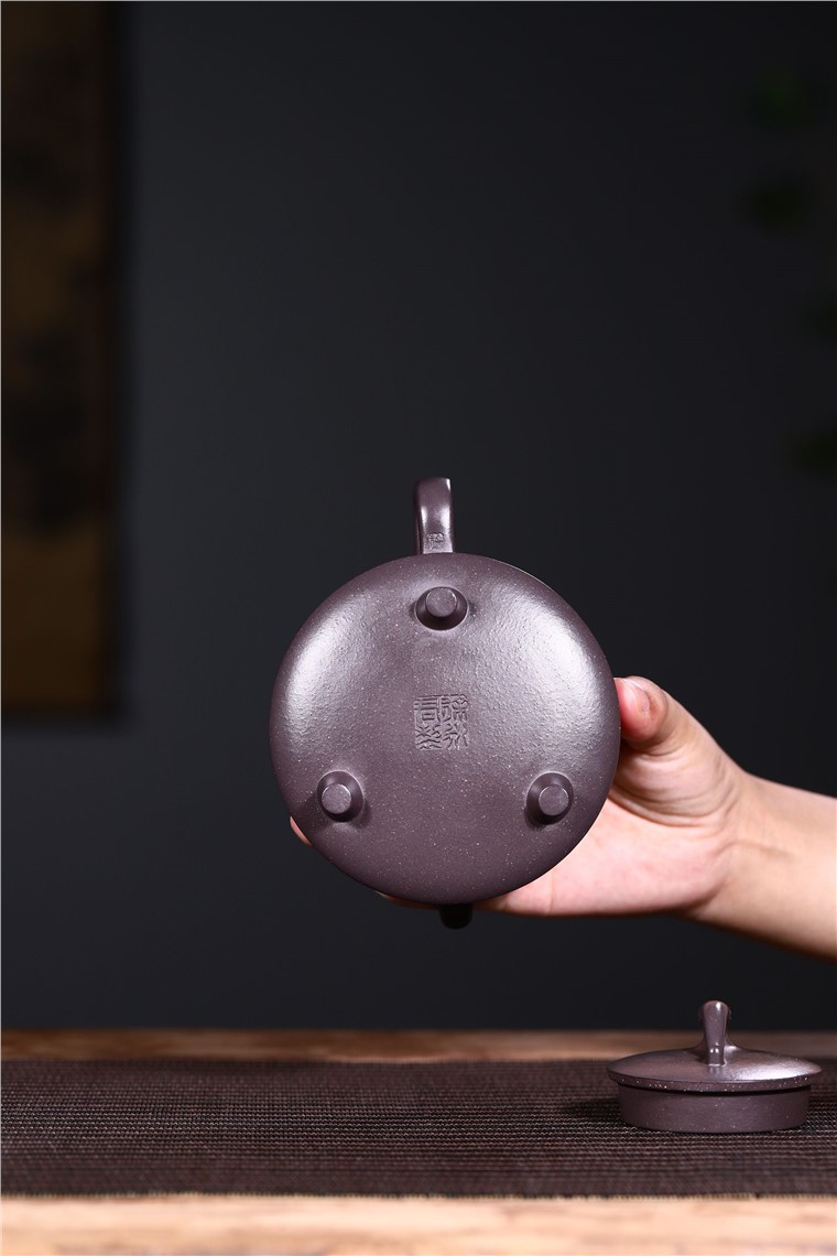 徐永君作品 灵龙