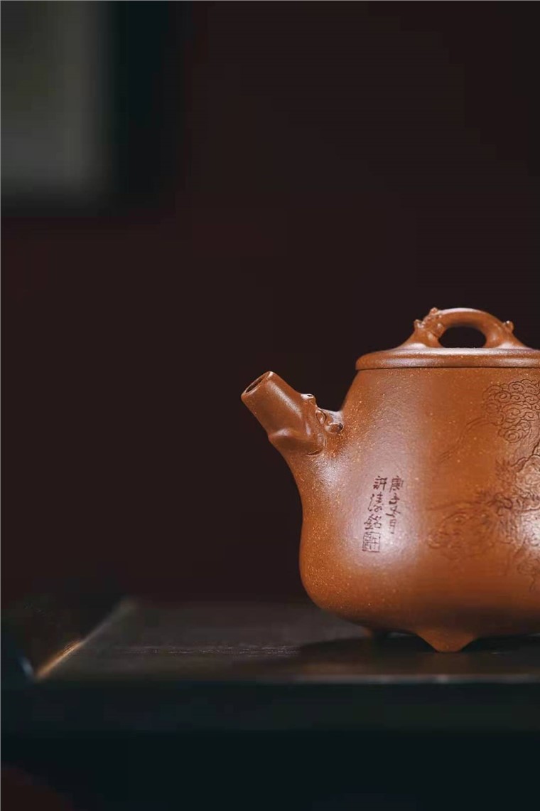 范微琴作品 高石瓢图片