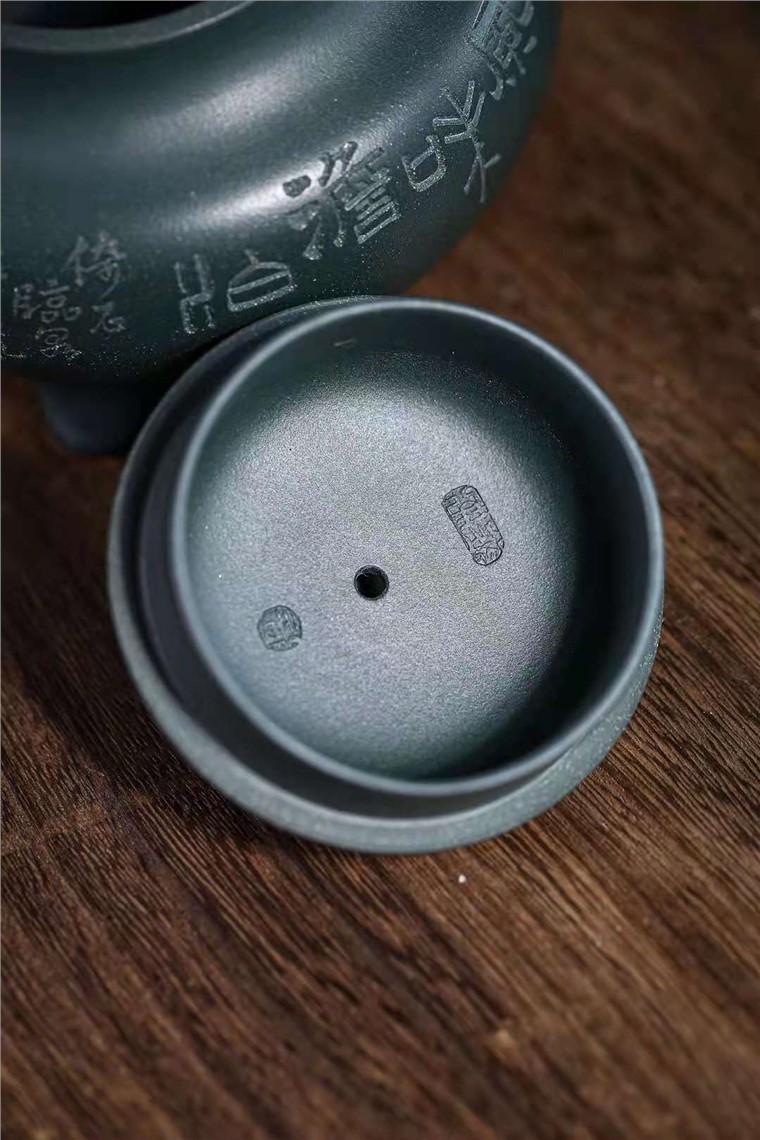 范微琴作品 三足石瓢图片