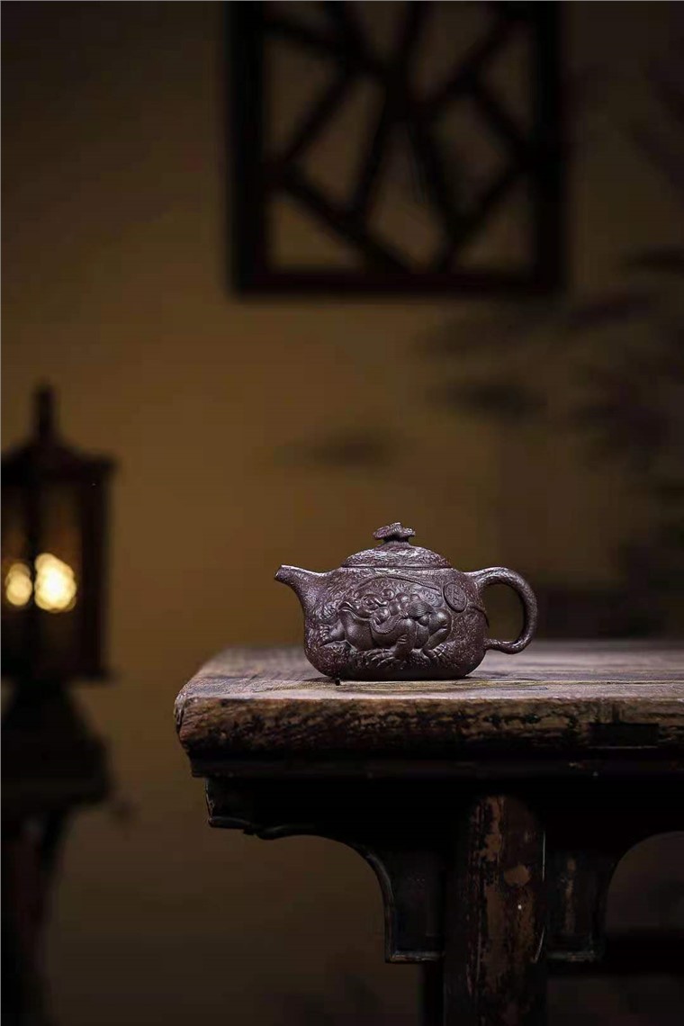 王岳龄作品 金蟾供春图片