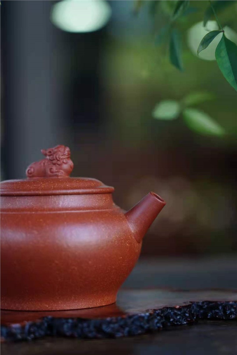 储卫珍作品 纳财貔貅图片