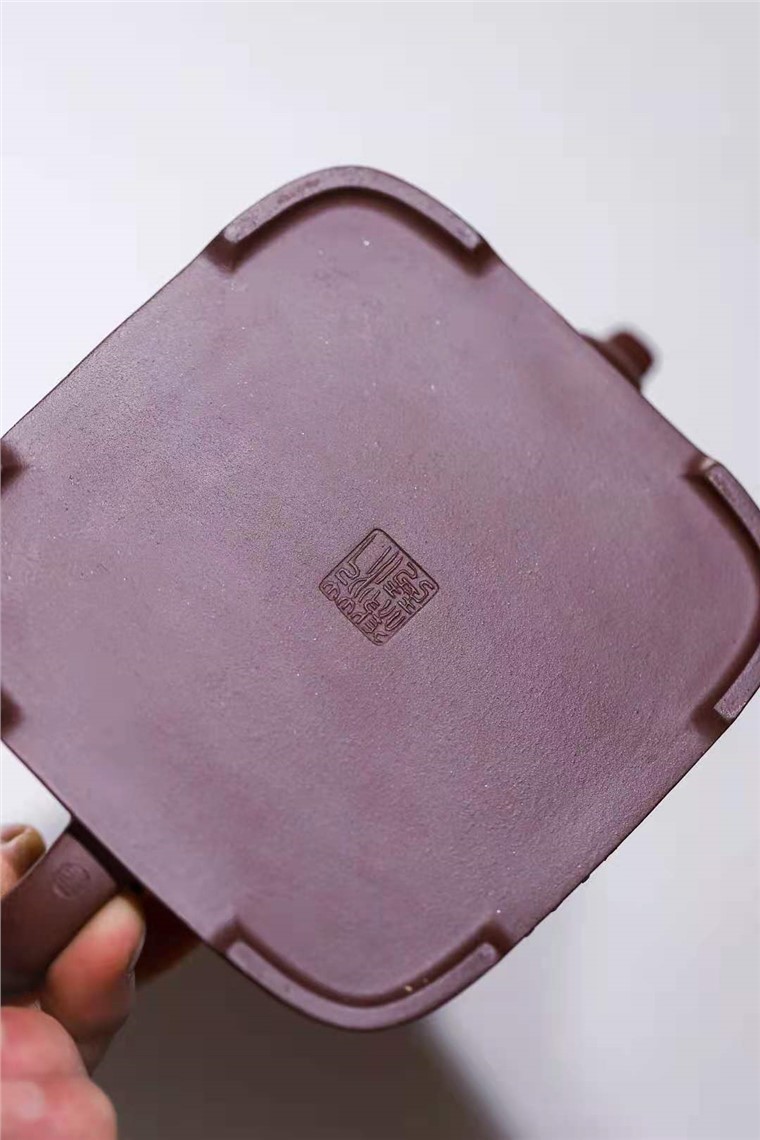 范微琴作品 四方孤菱