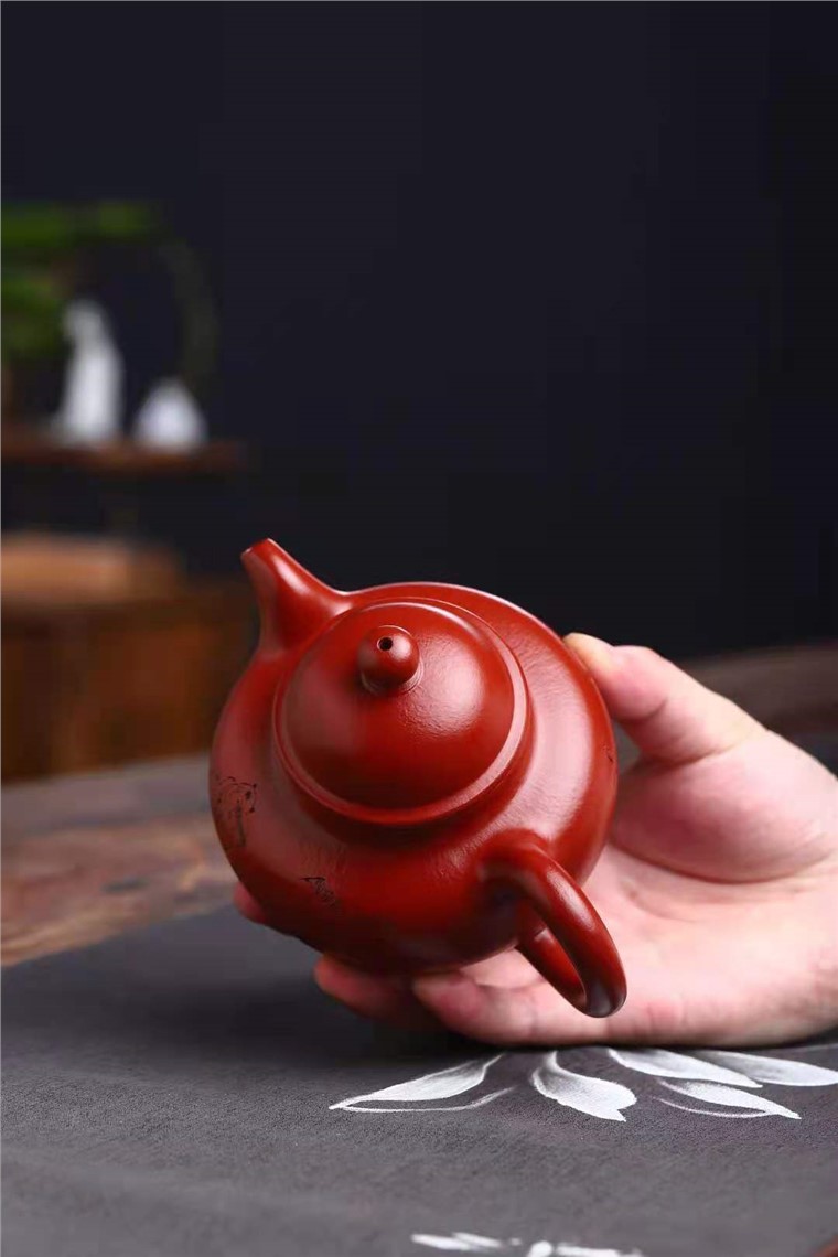 冯杏华作品 掇球图片
