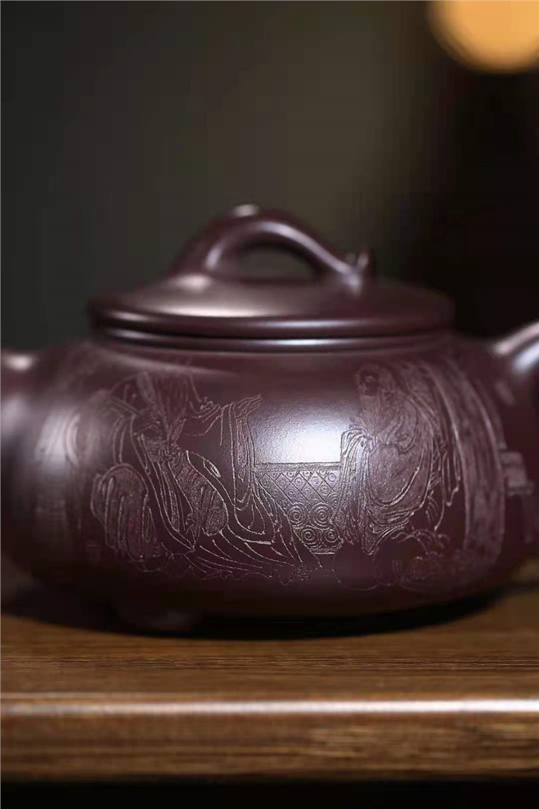 王芳作品 远观壶图片