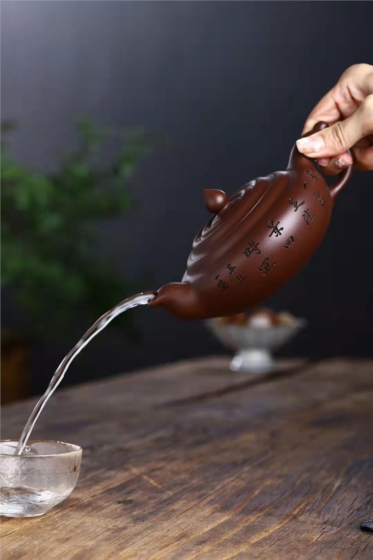 冯杏华作品 滴水之恩