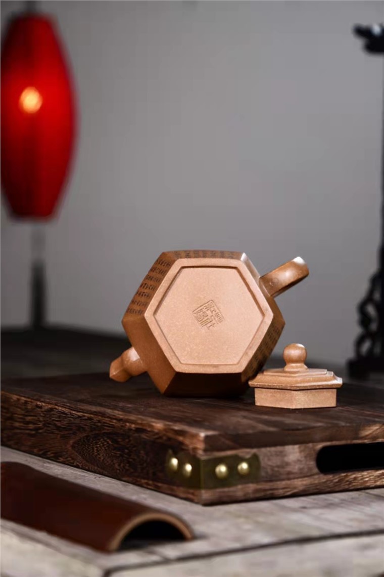 庄红阳作品 僧帽
