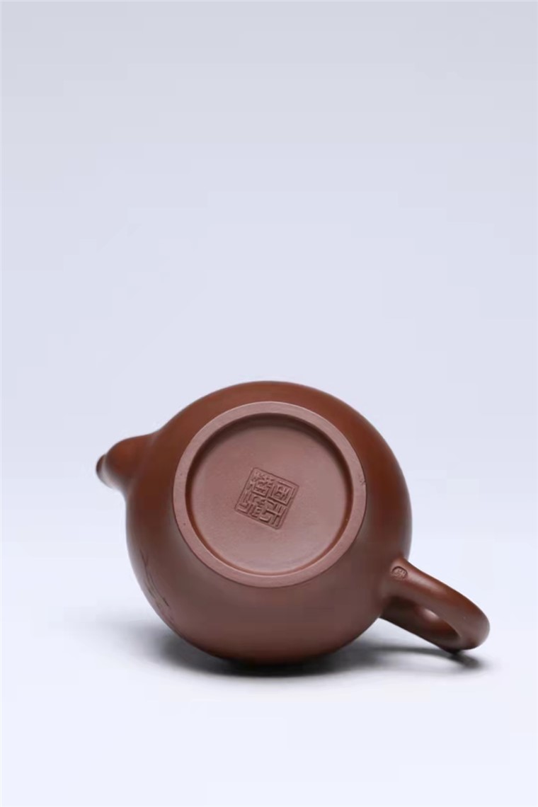 王玉芳作品 追月壶