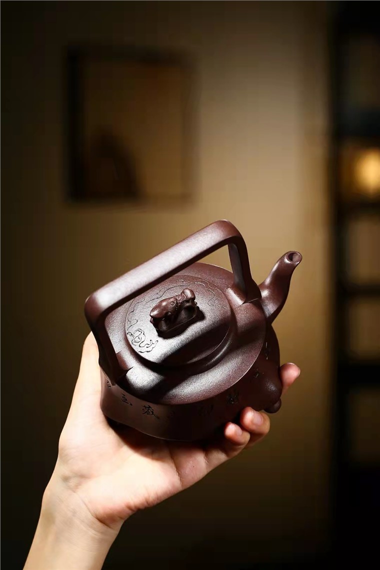 王凤盘作品 龙泽提梁图片