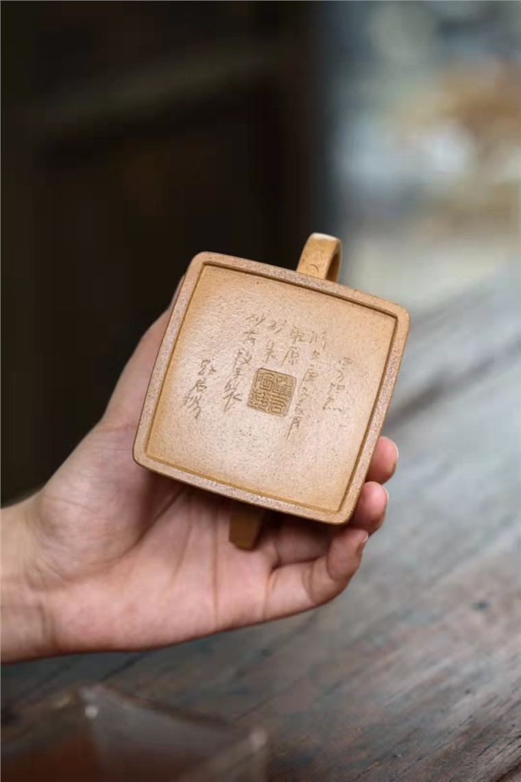 顾跃君作品 坦然四方图片