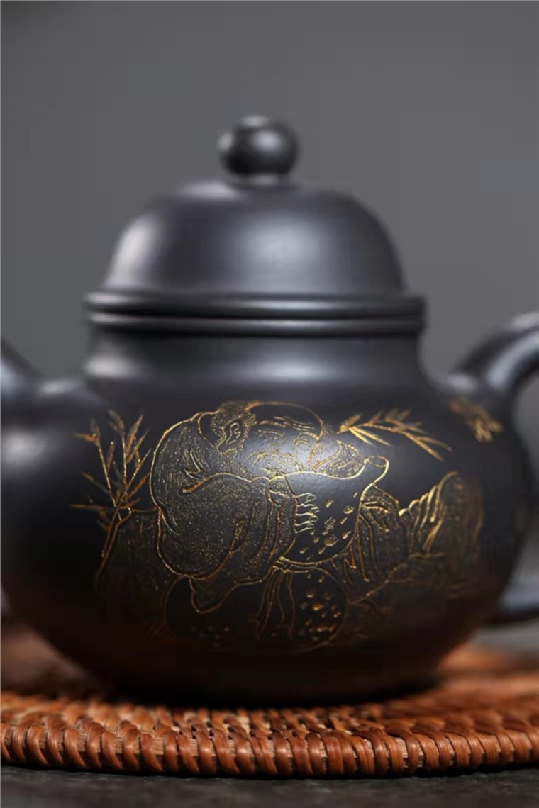 路群星作品 掇球图片