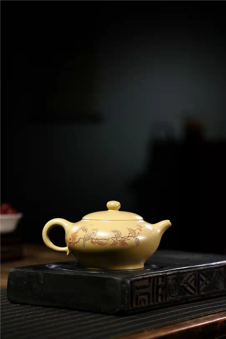 王凤盘作品 婉灯图片