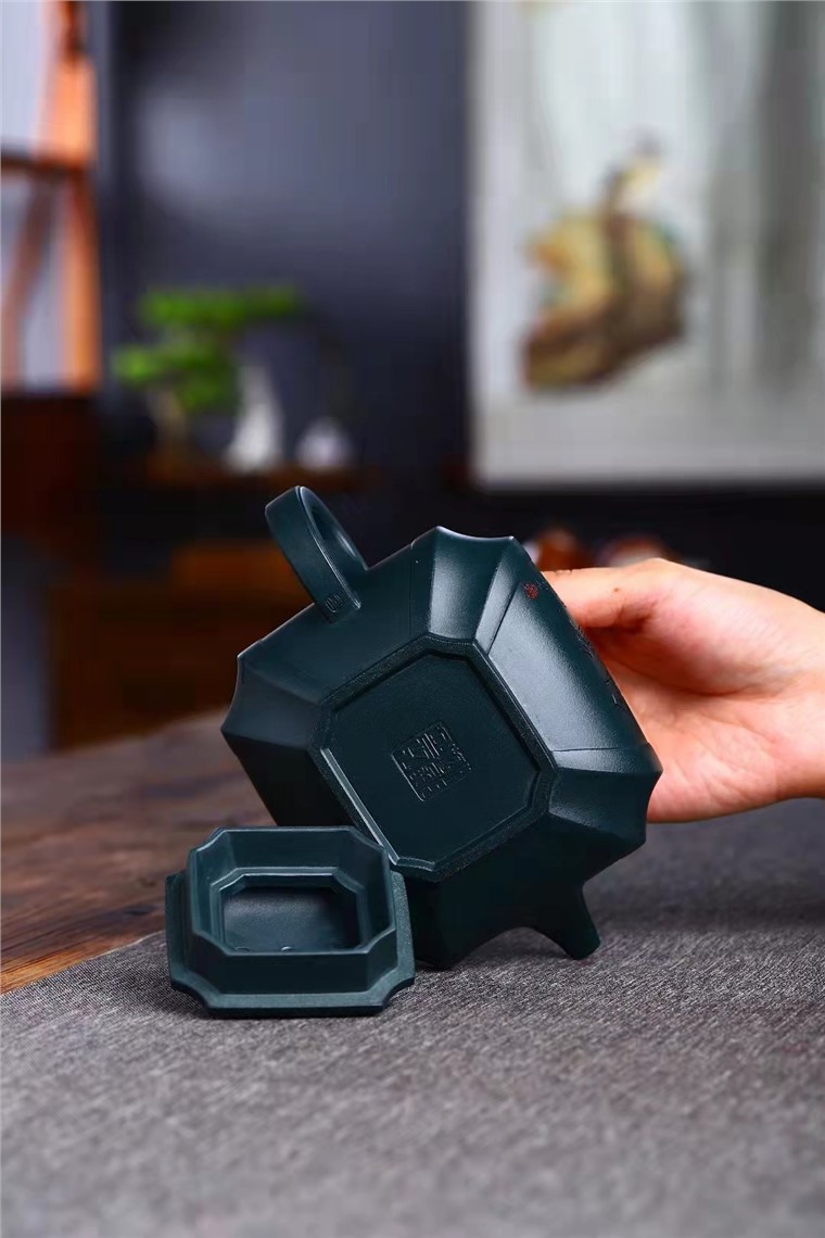 何其仙作品 四方抽角