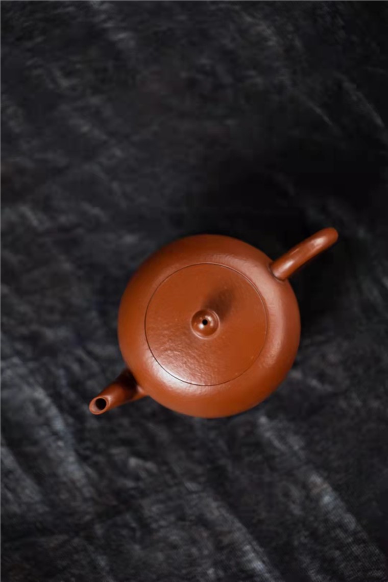 顾跃君作品 美人肩图片