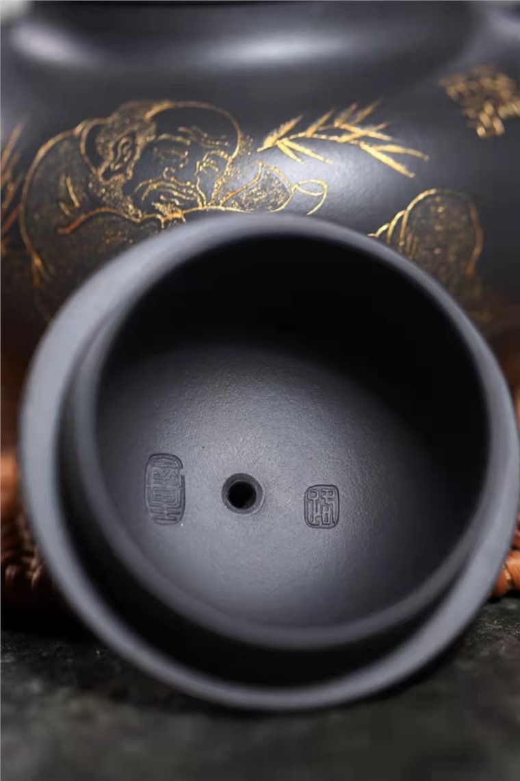路群星作品 掇球图片