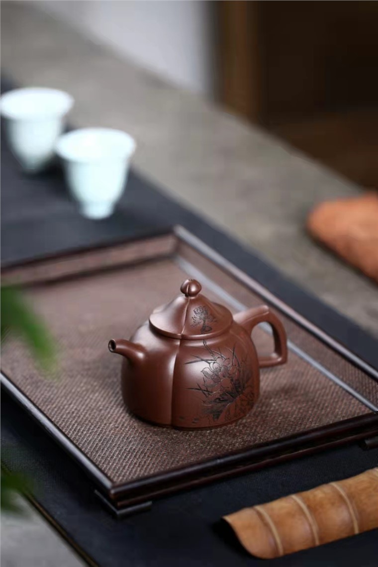 路群星作品 笠帽图片
