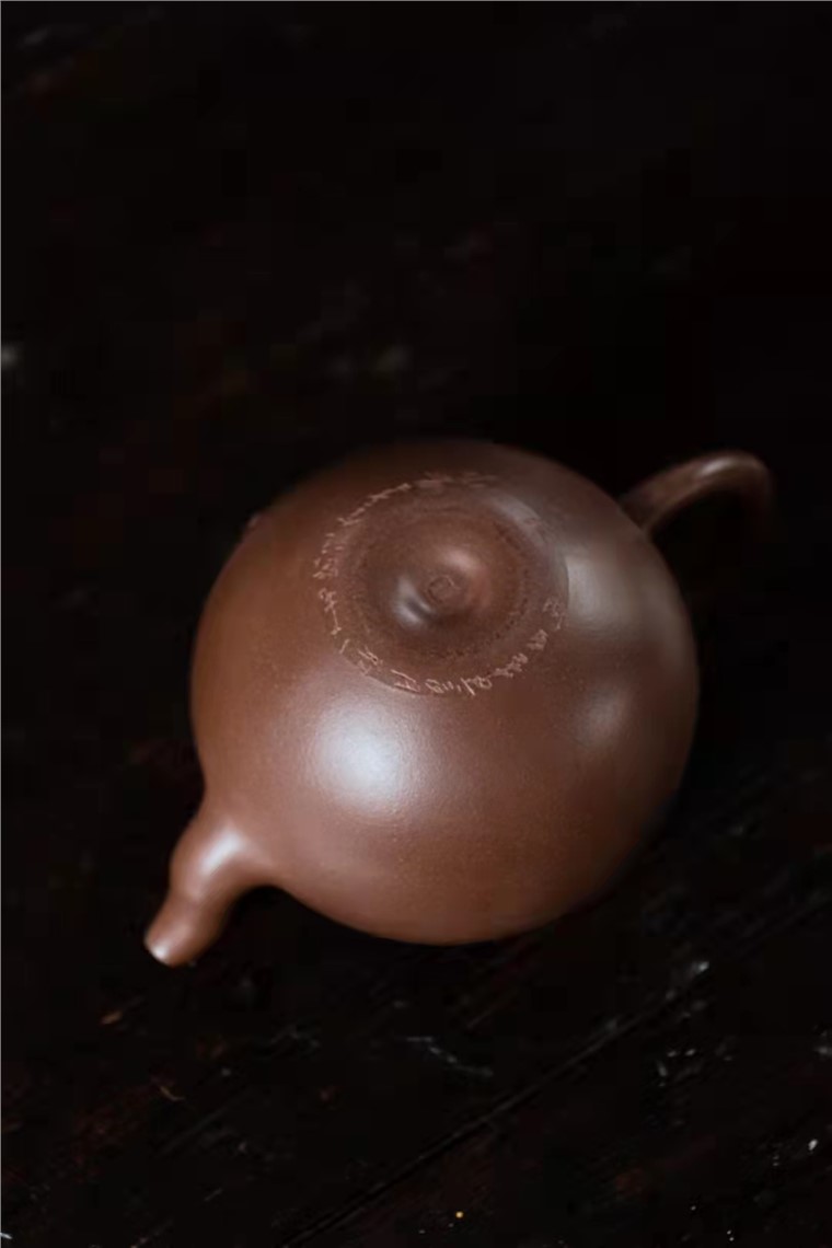 顾跃君作品 一粒珠