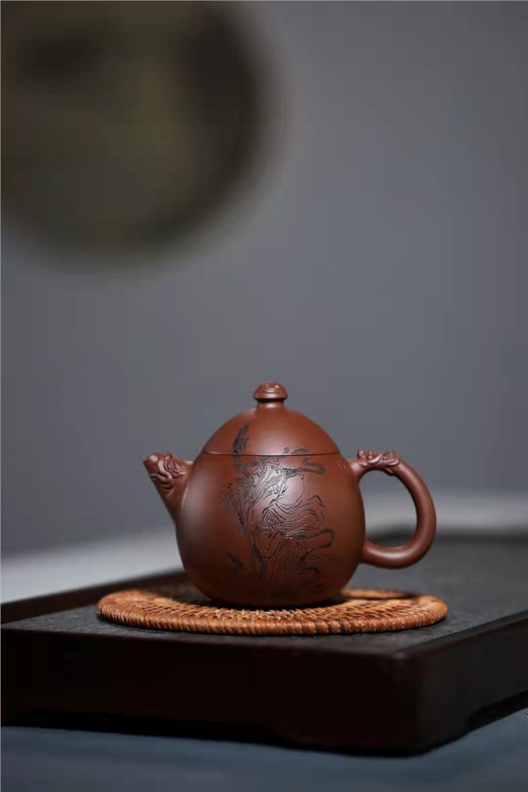 路群星作品 龙蛋图片