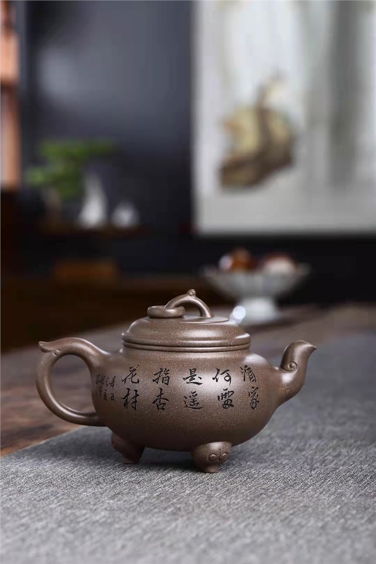 何其仙作品 三足宝炉图片
