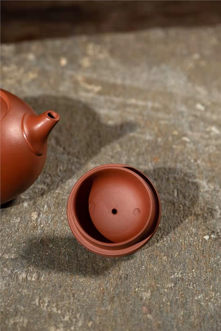 范微琴作品 月影壶图片