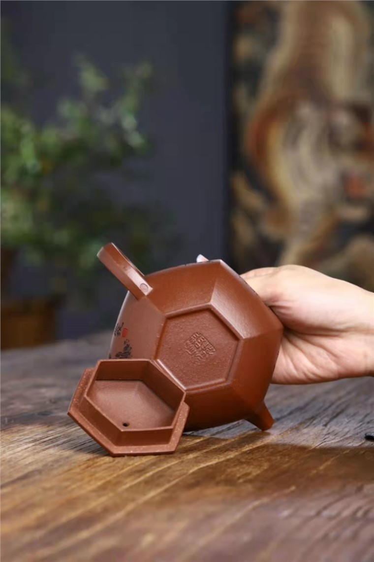 谈燕飞作品 六方仿古图片