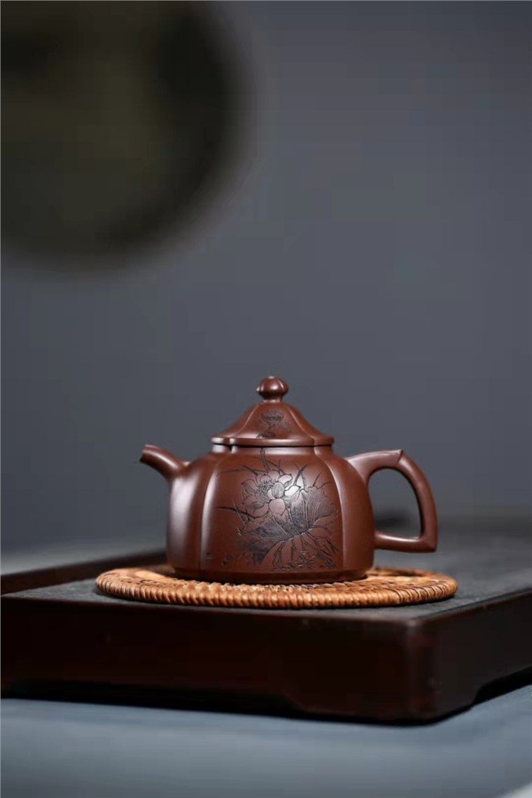 路群星作品 笠帽图片