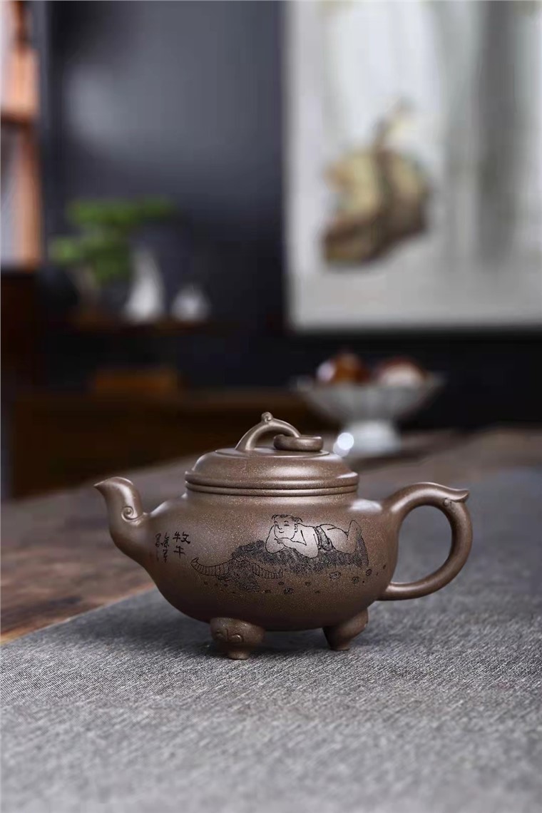 何其仙作品 三足宝炉图片