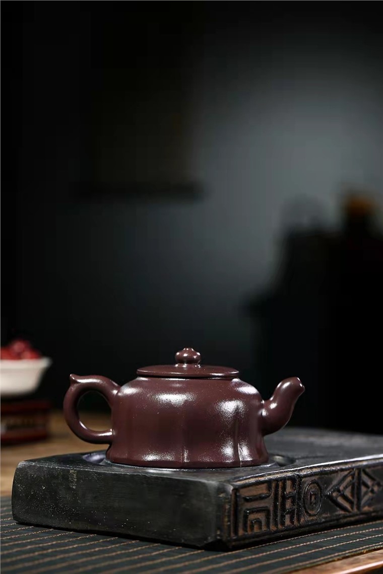 王凤盘作品 裙花井栏图片