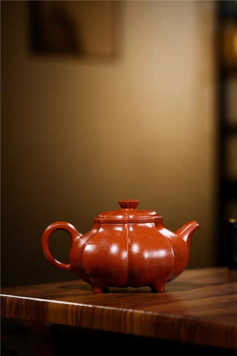 谈敏作品 四足菱花图片