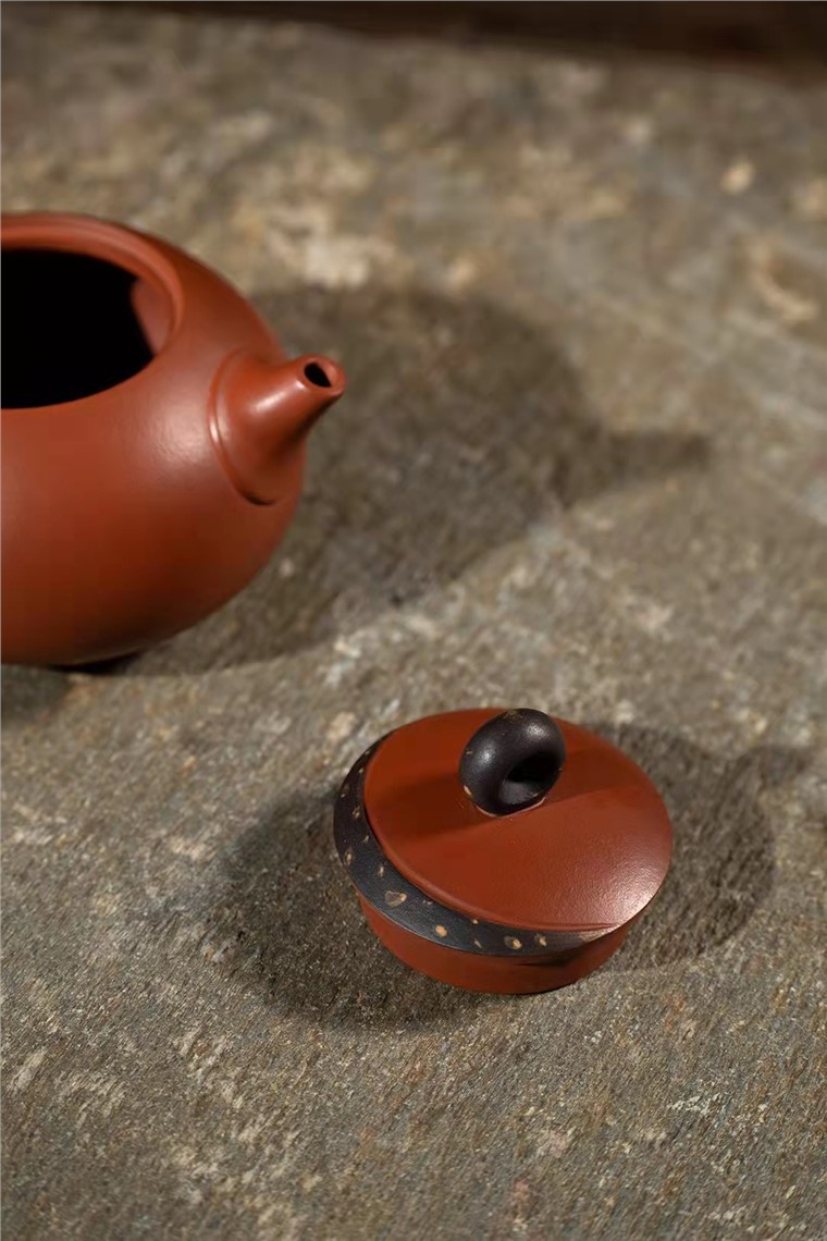 范微琴作品 月影壶图片