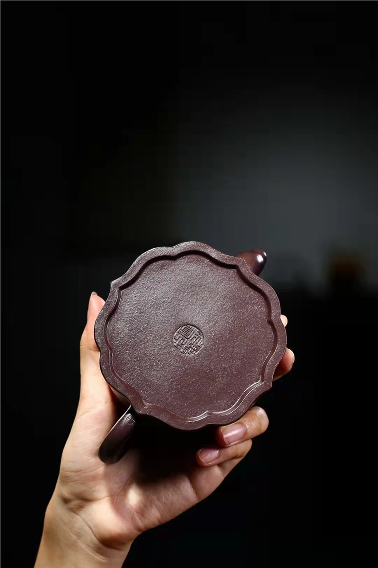 王凤盘作品 裙花井栏图片