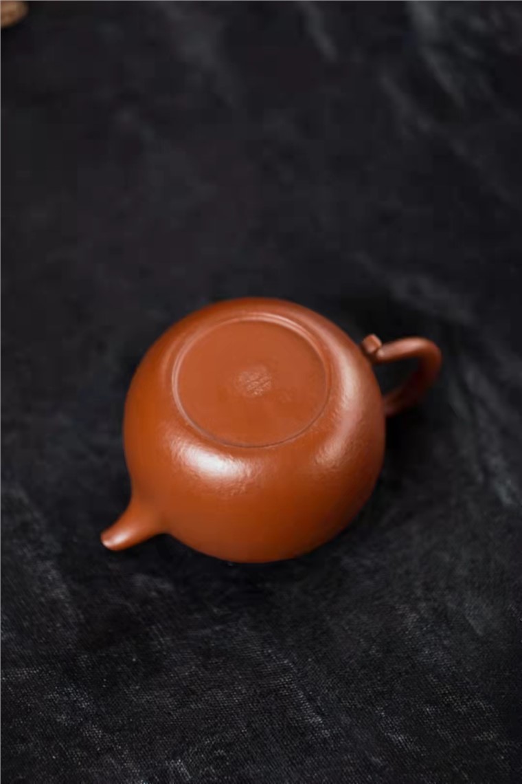 顾跃君作品 匏尊