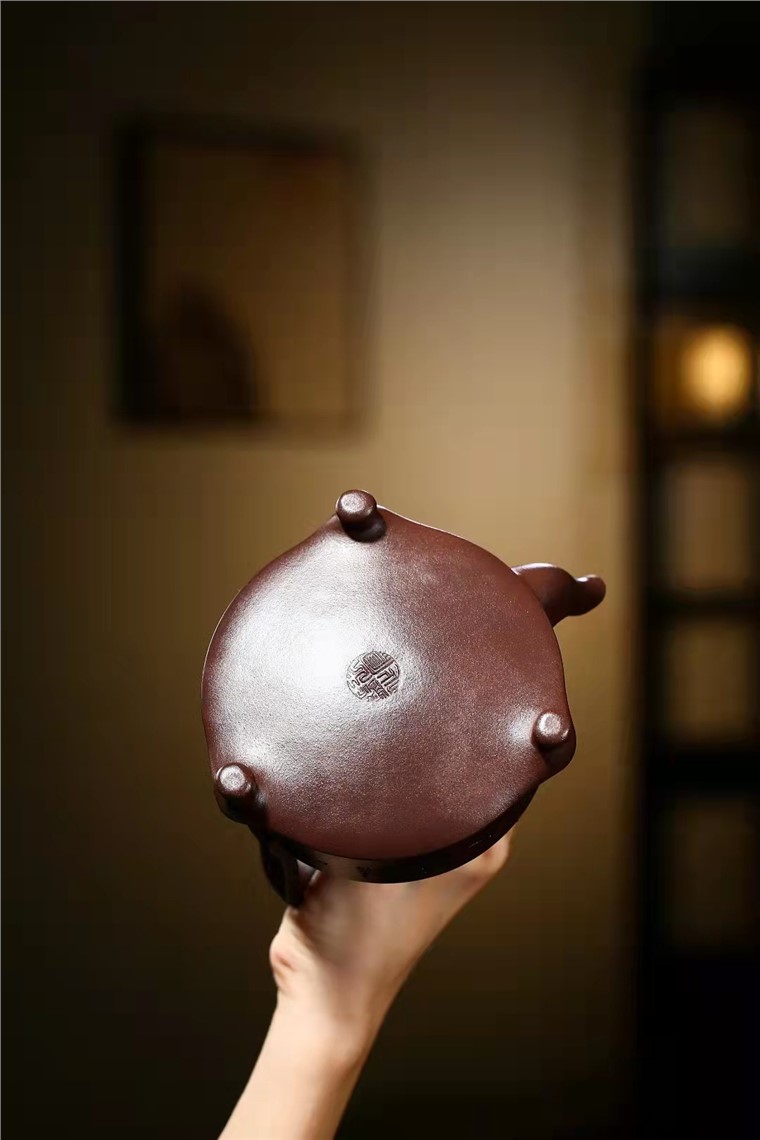 王凤盘作品 龙泽提梁图片