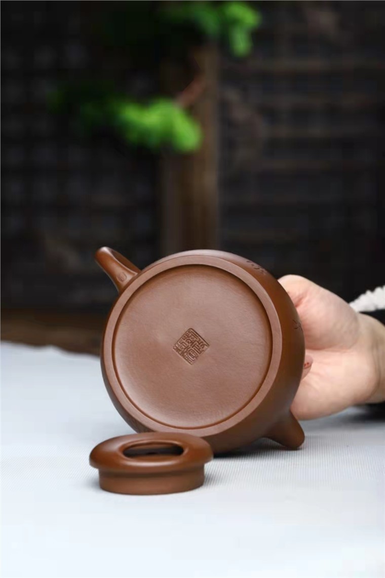 刘政作品 牛盖