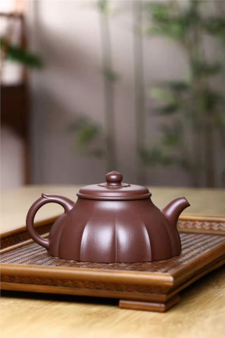 黄丽萍作品 裙带菱花图片