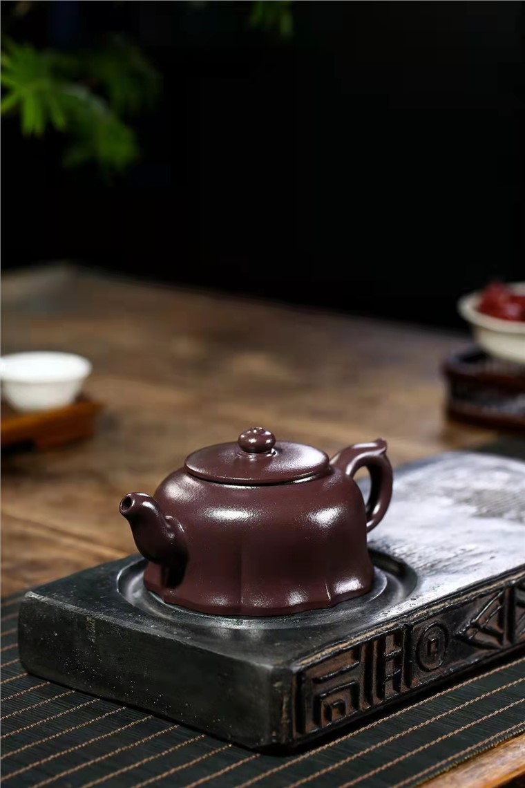 王凤盘作品 裙花井栏图片